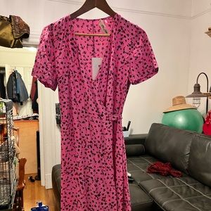 DVF wrap dress pink lemonade NEW WITH TAGS 298$